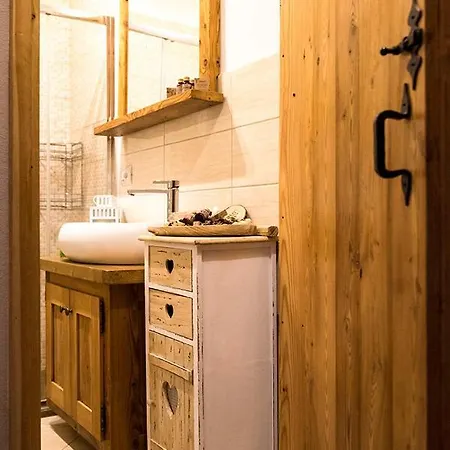 Chalet Des Arts By Connexion Apartment Pragelato
