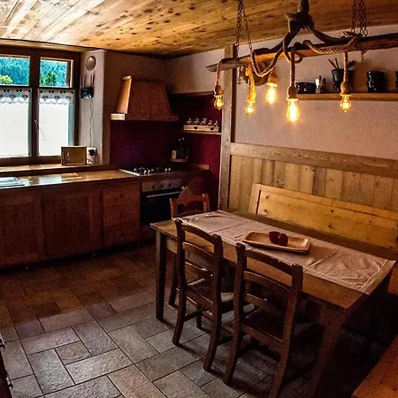 Apartment Chalet Des Arts By Connexion Pragelato